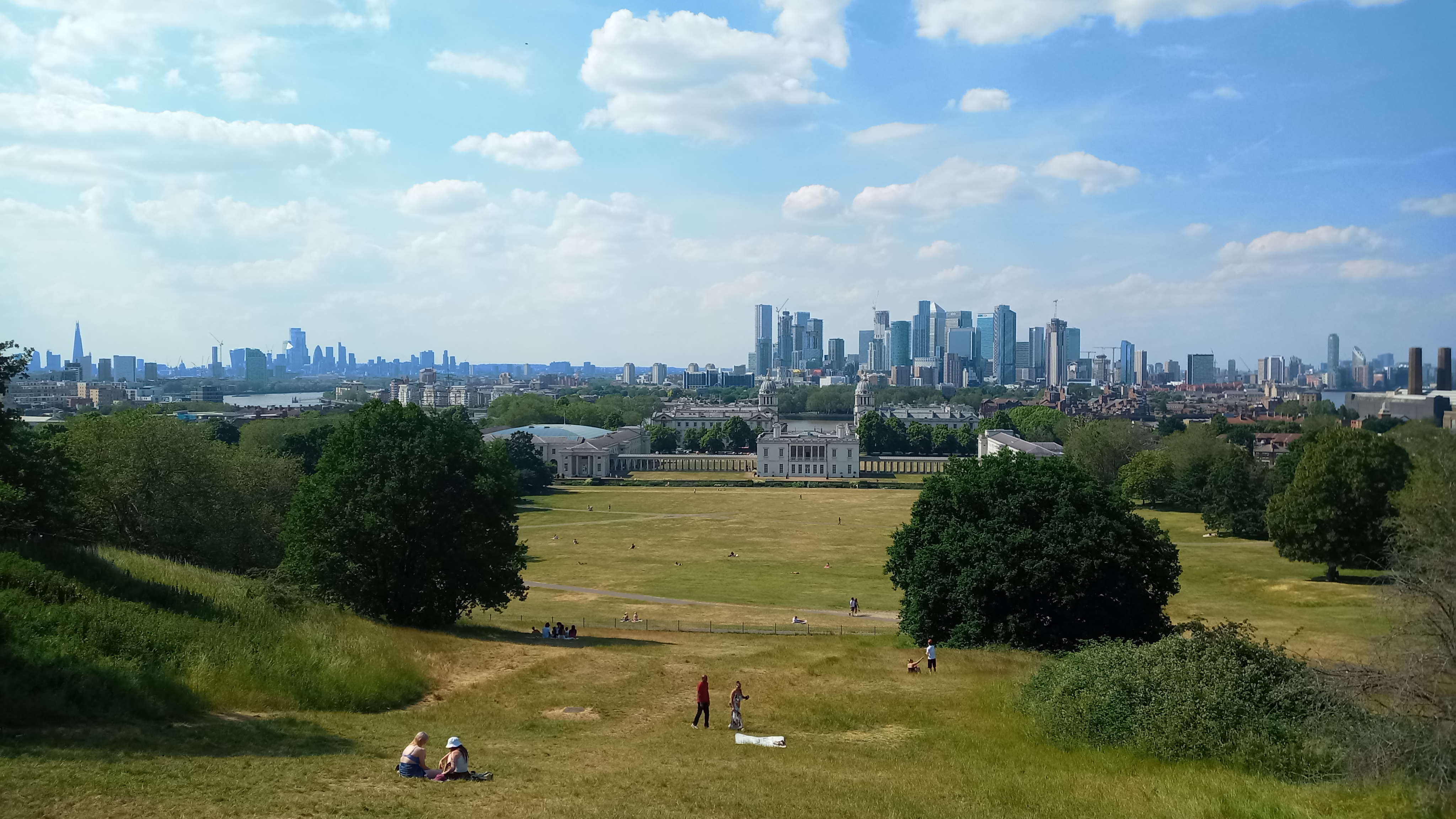 Pohled na historické budovy University of Greenwich.